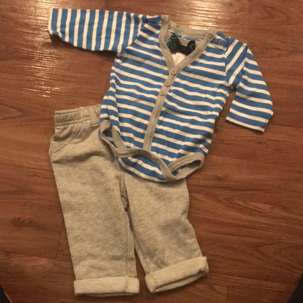 Small Wonders Bow tie Outfit